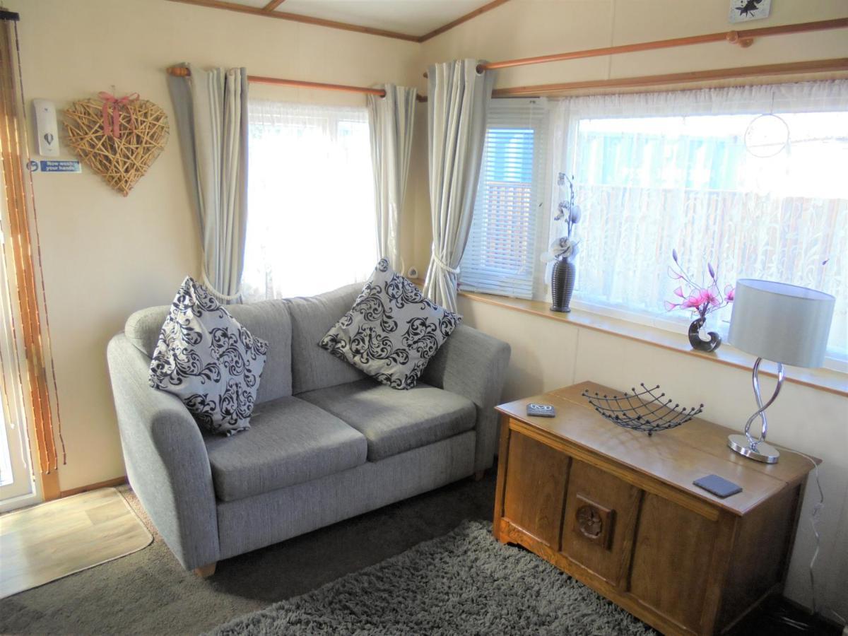 6 Berth Central Heated On The Chase 잉골드멜스 외부 사진